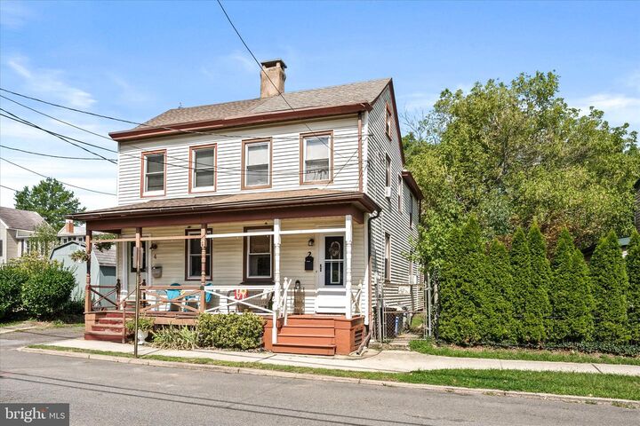 Property Photo:  2 W Chestnut Street  NJ 08505 