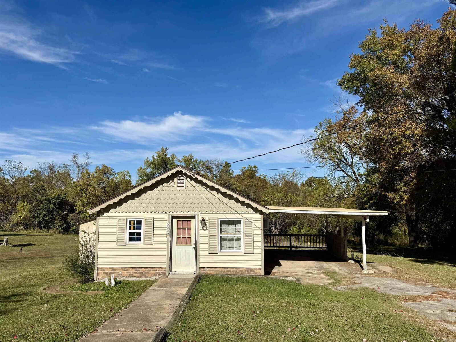 Property Photo: 6445 W Hwy 178 AR 72642