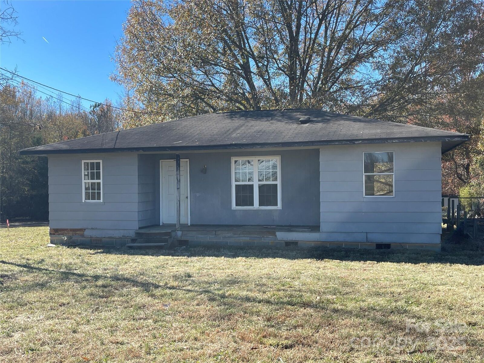 Property Photo: 5735 Fallston Road NC 28090