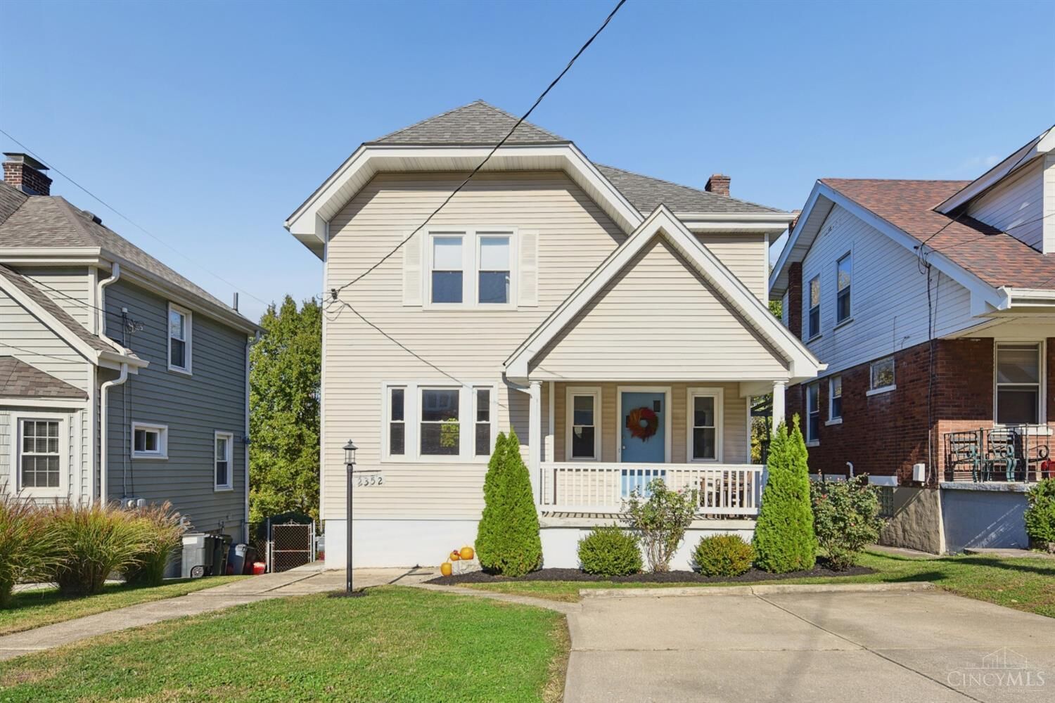 Property Photo: 2352 Glenside Avenue OH 45212