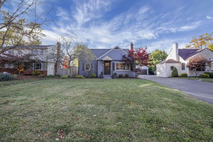 Property Photo:  239 S Kellner Road  OH 43209 