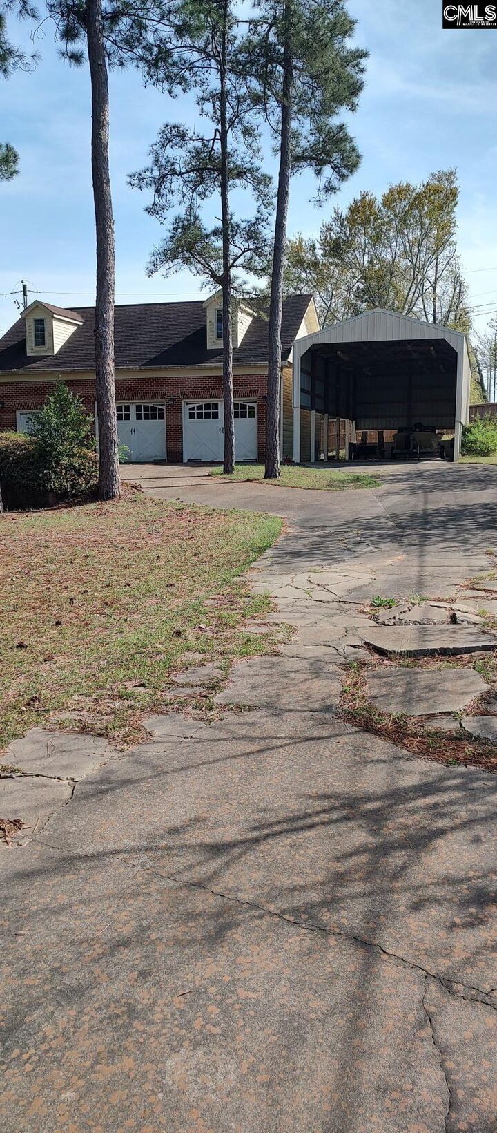 Property Photo: 200 Arcadia Lakes SC 29206