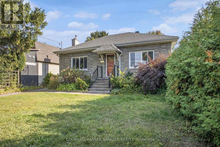 Property Photo: 1150 Shillington Avenue ON K1Z 7Z4