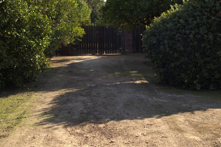 Property Photo:  5812 E Midwick Lane  CA 93727 