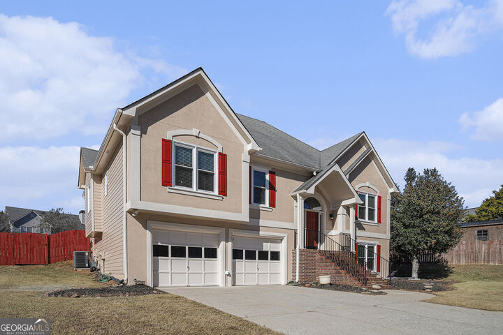 Property Photo: 420 Hunters Creek GA 30157