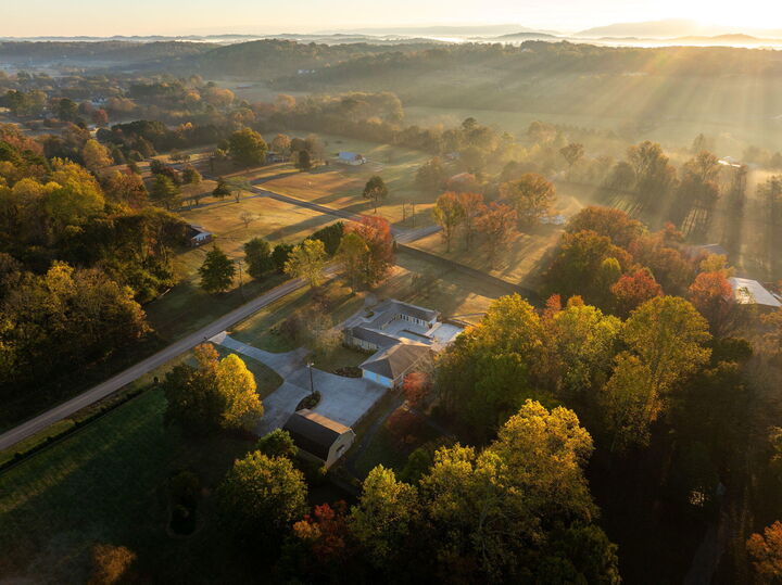 Property Photo: 301 Davis Road NW TN 37312