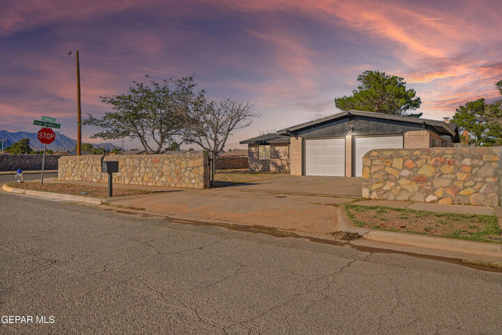 4701 G V Underwood Drive  El Paso TX 79924 photo