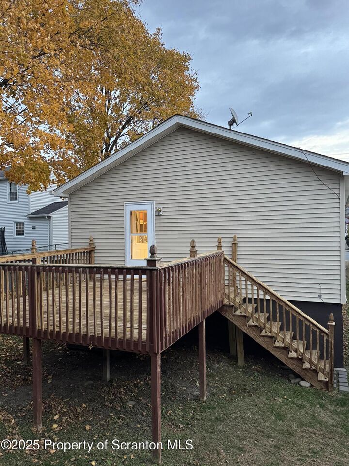 Property Photo: 112 Pine Street PA 18403