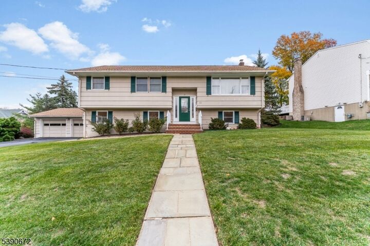 Property Photo:  13 Glutting Pl  NJ 07936 