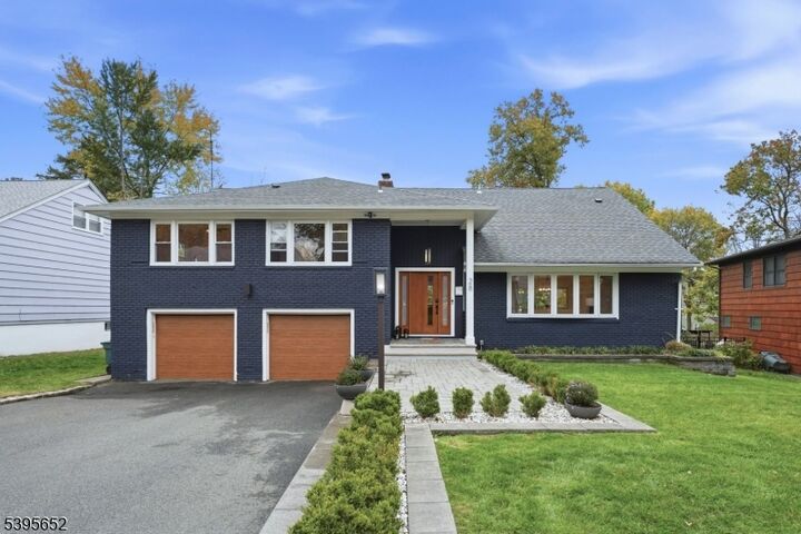 Property Photo: 28 Wesley Ct NJ 07079