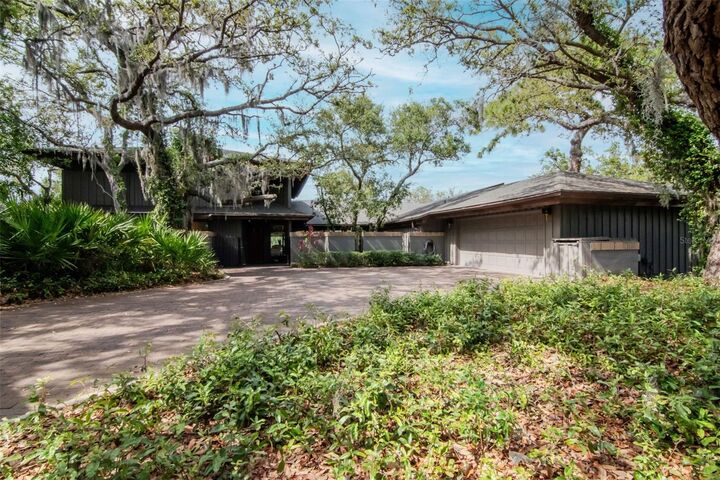 Property Photo: 1296 Weybridge Lane FL 34698