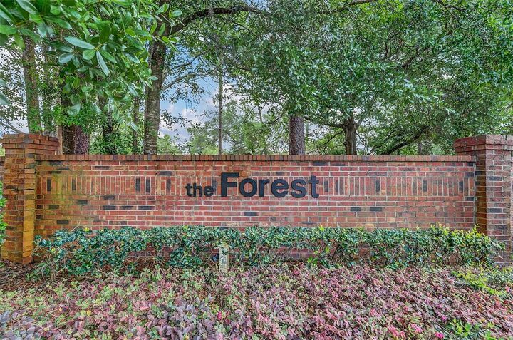 Property Photo: 403 N Niblick Lane FL 32746