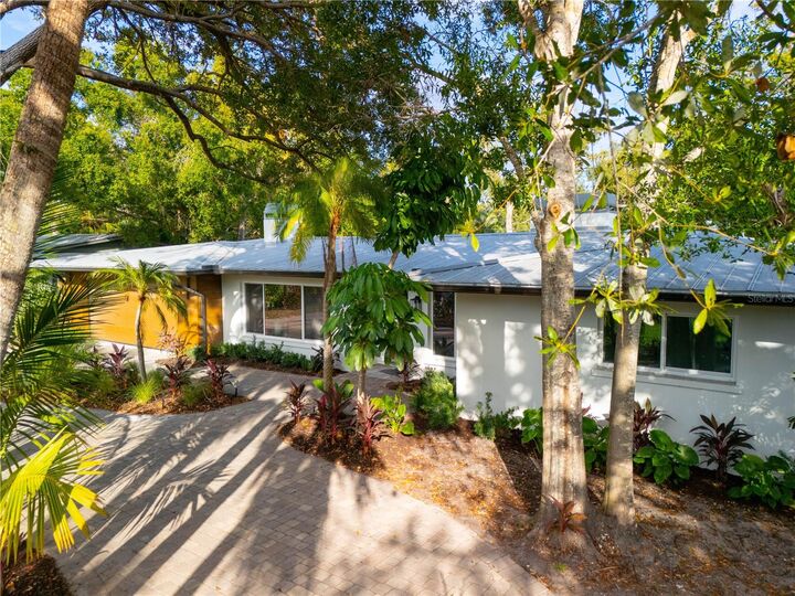 3705 Tangier Terrace  Sarasota FL 34239 photo