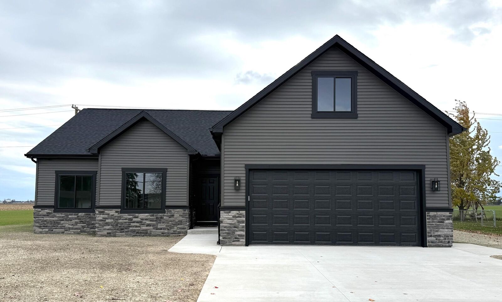 Property Photo:  267 W Midland Road  MI 48611 