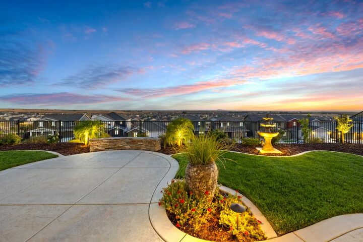 Property Photo: 3177 Hinsdale Court CA 95630