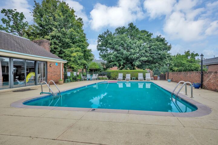 338 Elmington Ave  Nashville TN 37205 photo