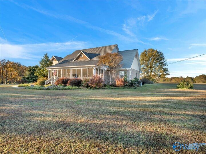 Property Photo: 3297 Hambrick Drive AL 35957