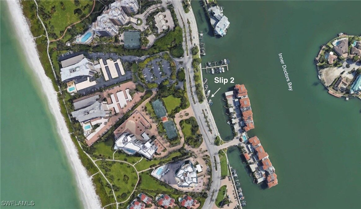 Property Photo:  4090 Gulf Shore Boulevard N  FL 34103 