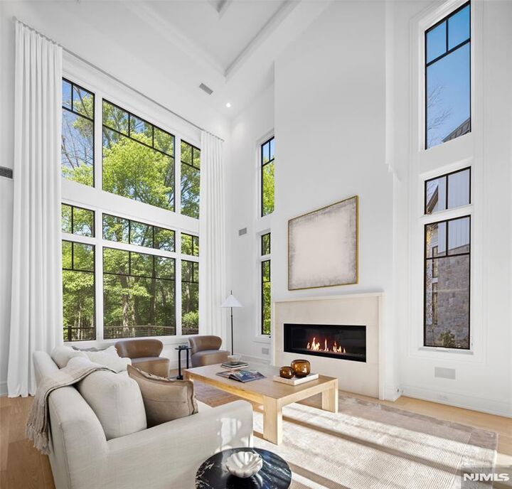 Property Photo: 24 Stone Bridge Court NJ 07627