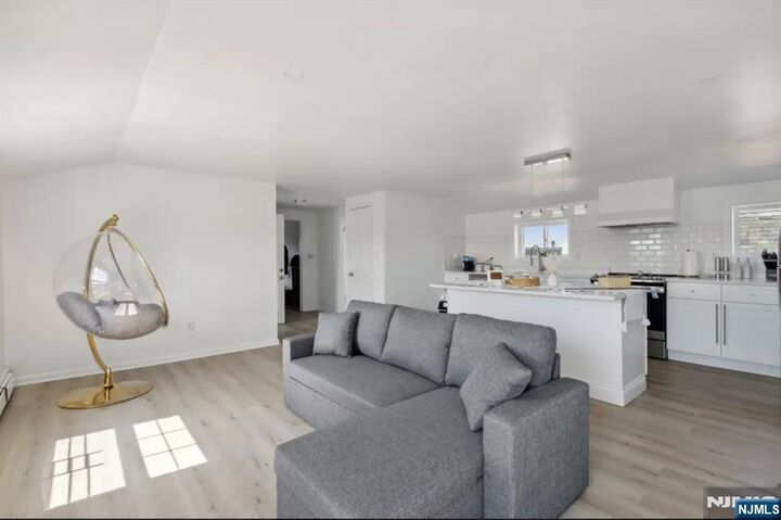 Property Photo:  1001 80th Street 3  NJ 07047 