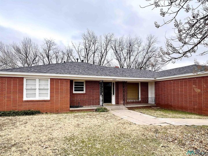 Property Photo:  2211 Gidding Street  NM 88101 