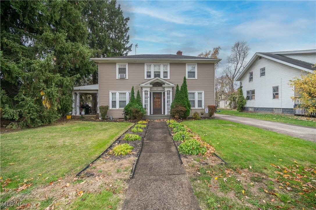 Property Photo:  2539 Mount Vernon Avenue  OH 44502 