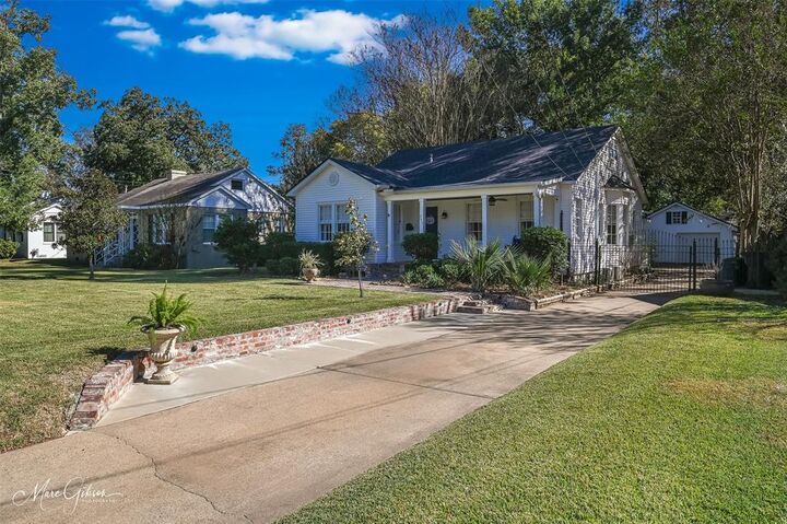 Property Photo:  257 Preston Avenue  LA 71105 