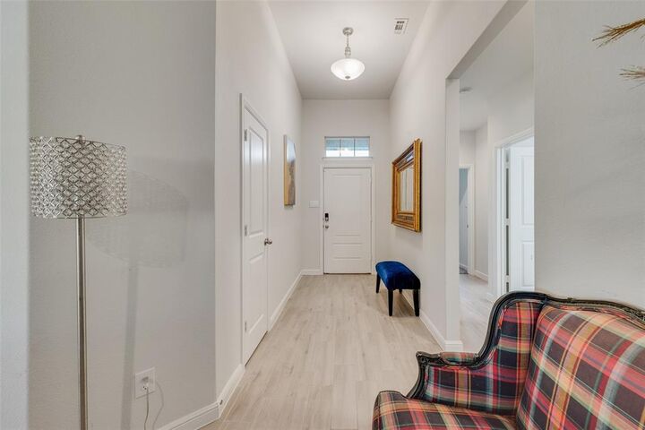 Property Photo: 4532 Fringetree Way TX 76036