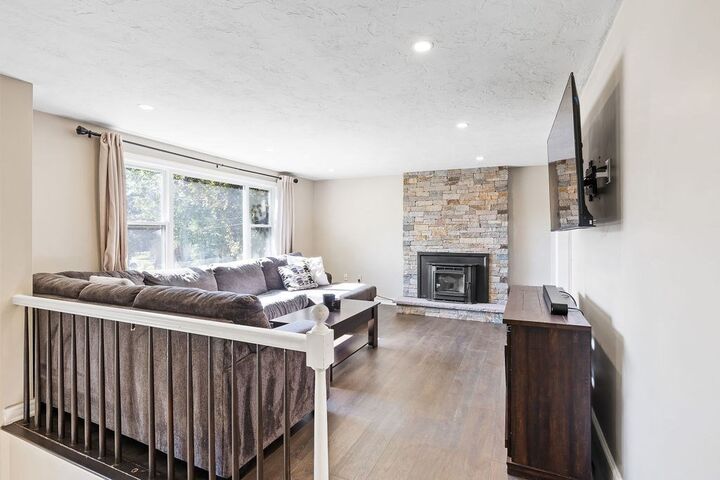 Property Photo:  20 Senate Rd  MA 01757 