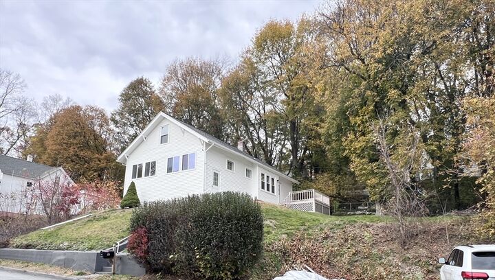 Property Photo: 10 Minthorne St MA 01603