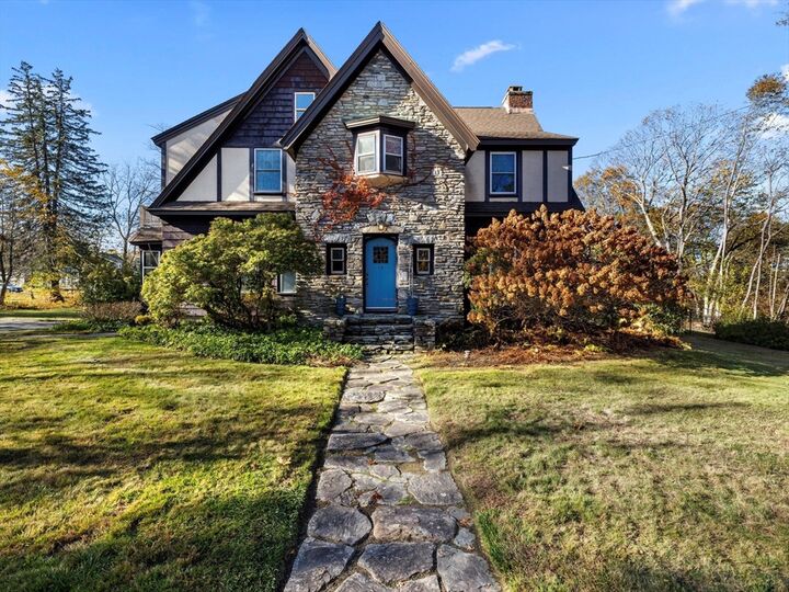 Property Photo: 17 Worcester St MA 01519