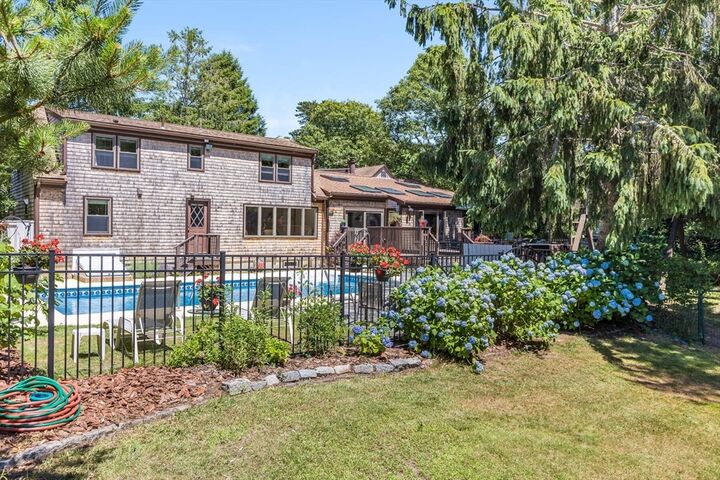 Property Photo:  227 Chatham Rd  MA 02645 