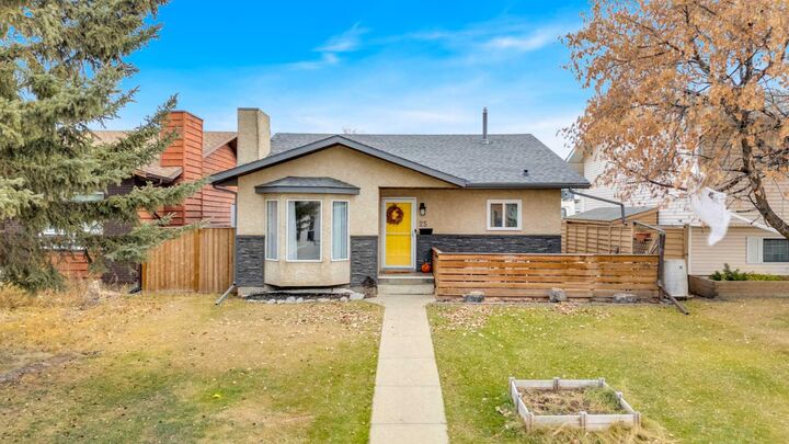 Photo de la propriété:  25 Erickson Drive  AB T4R 1X8 