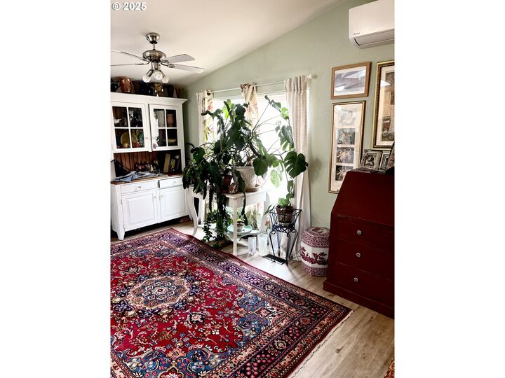 Property Photo: 1699 N Terry St 272 OR 97402