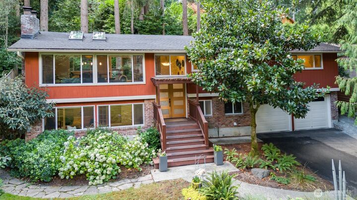 Property Photo: 2705 107th Avenue SE WA 98004