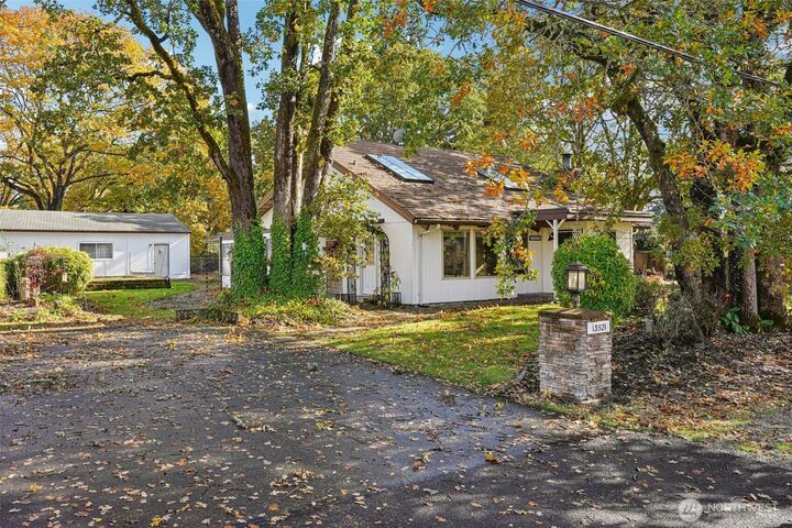 Property Photo:  13521  Yakima Avenue S  WA 98444 