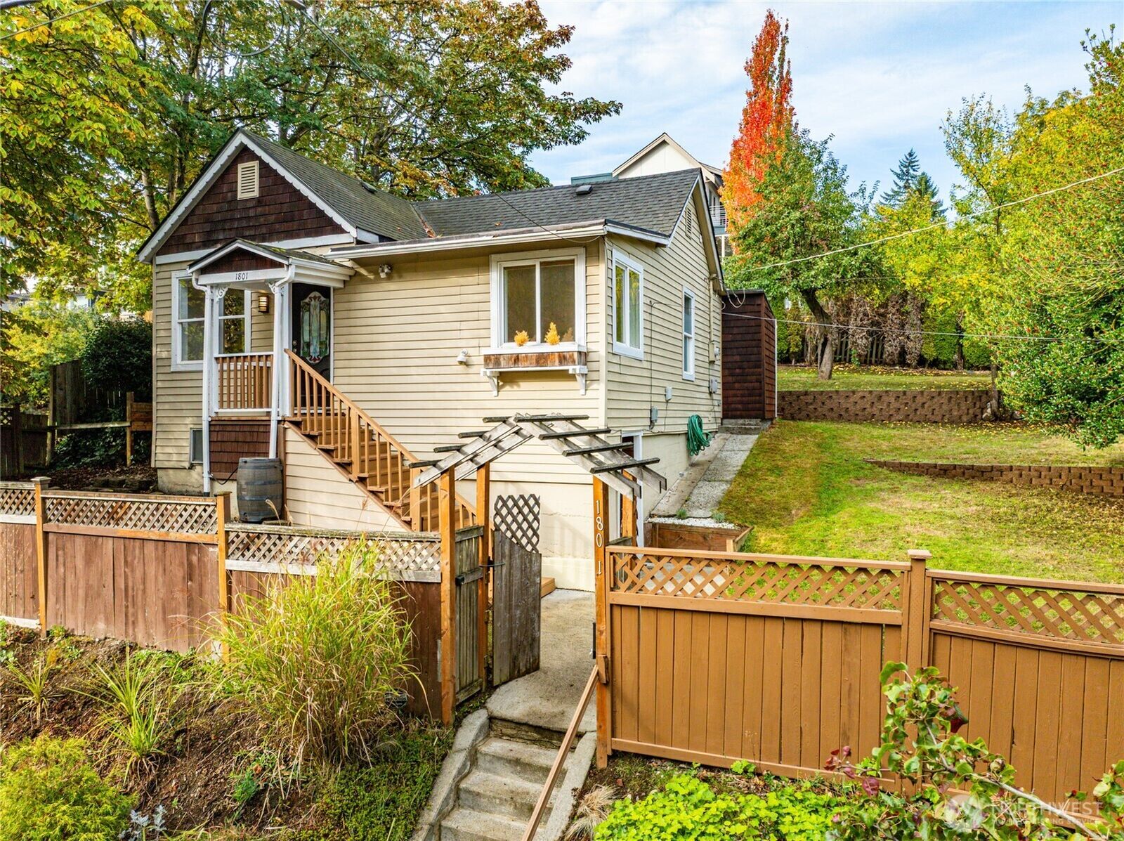 Property Photo:  1801  Martin Luther King Jr. Way  WA 98122 