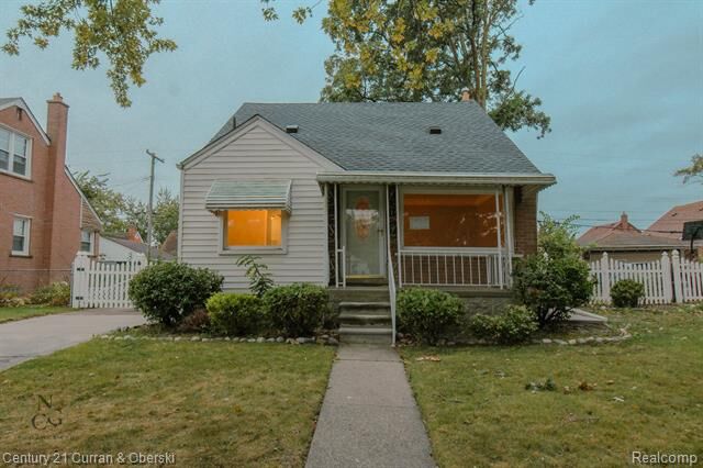 771 Farnham Avenue  Lincoln Park MI 48146 photo