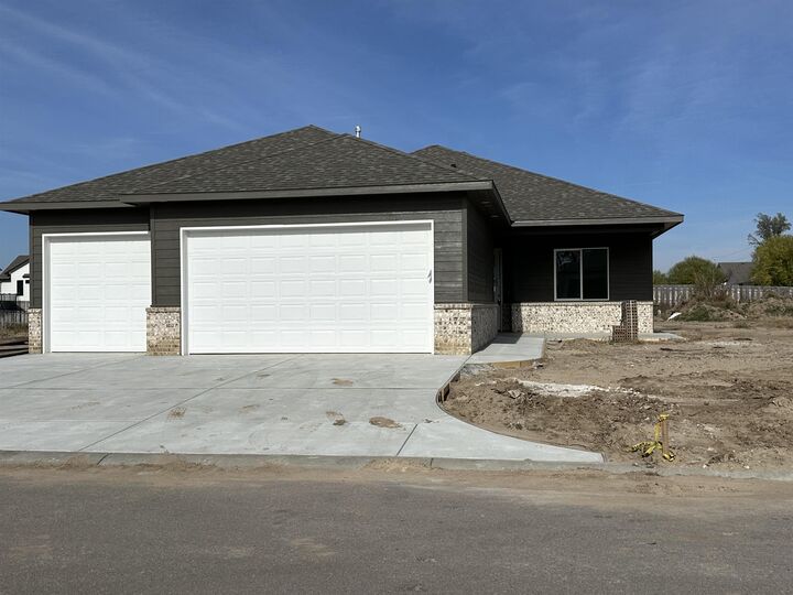 4434 N Sunny Ct  Wichita KS 67205 photo