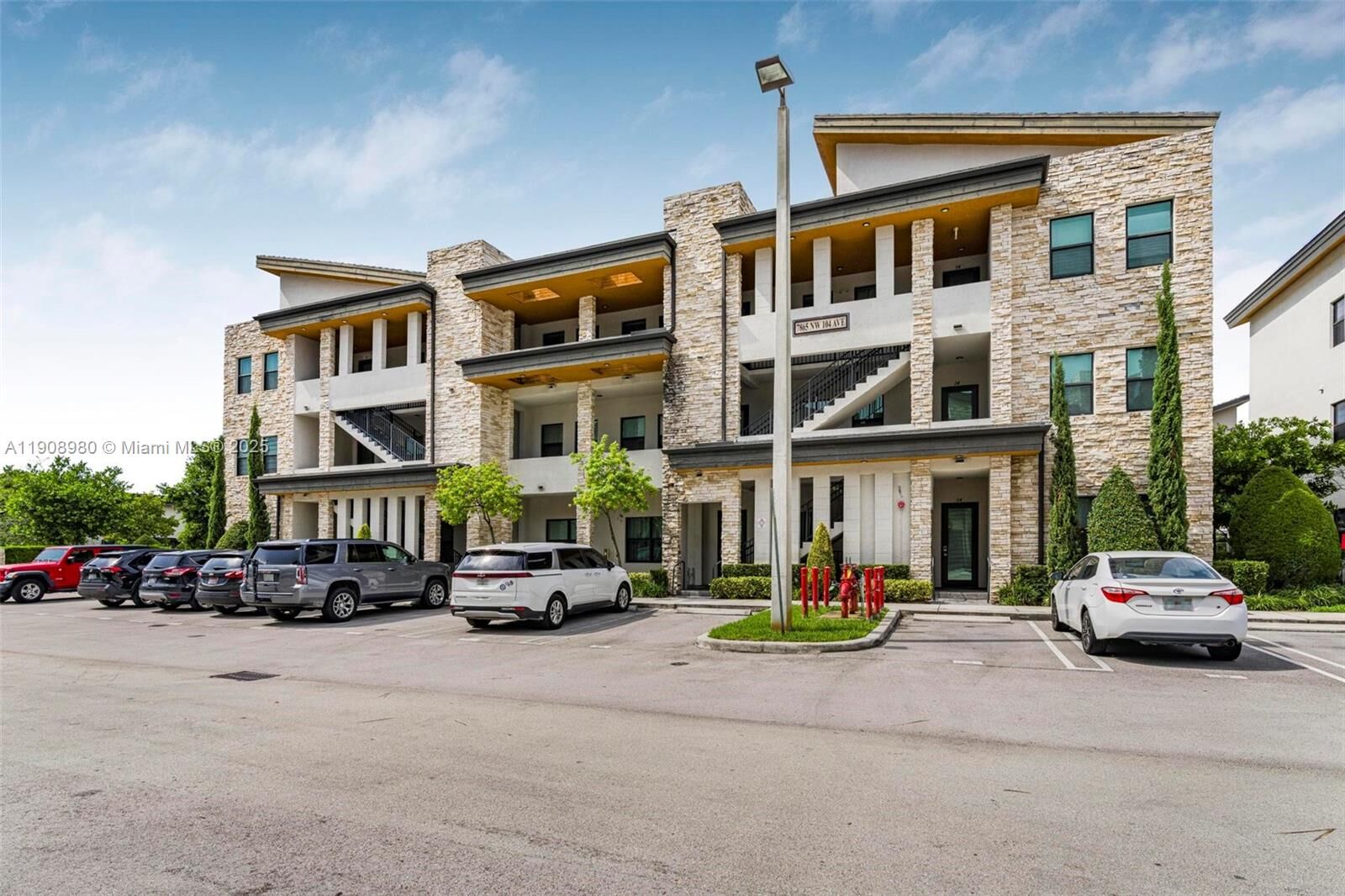 Property Photo: 7865 NW 104th Ave 33 FL 33178