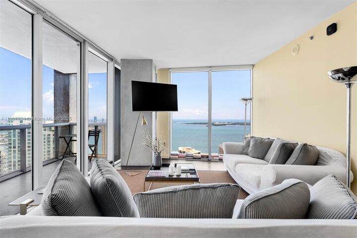 Property Photo: 495 Brickell Ave 4502 FL 33131