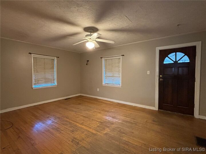 Property Photo: 2823 1/2 Charlestown Road IN 47150