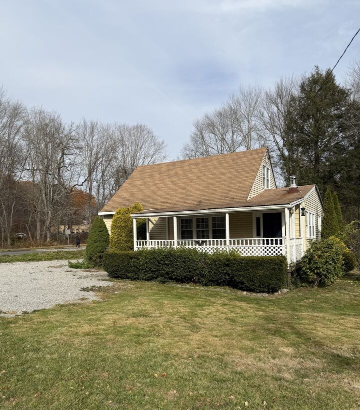 Property Photo: 432 Pepper Street CT 06468