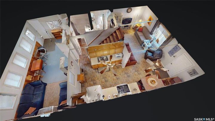 Property Photo:  910 17th Avenue  SK S0C 2S0 