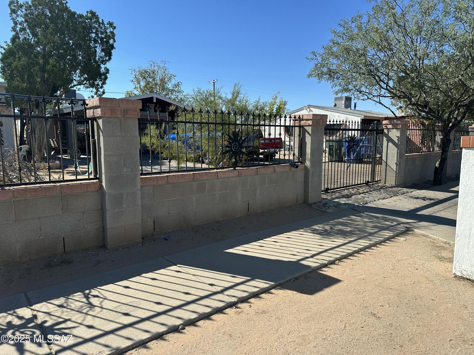 Property Photo: 121 W Ohio Street AZ 85714