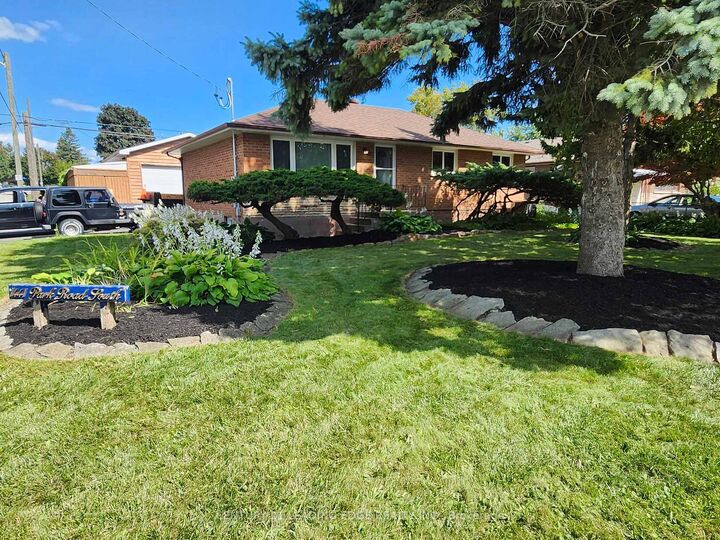 Property Photo: 1441 Park Road S ON L1J 4K5