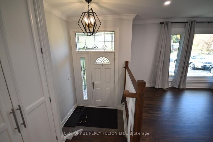 Property Photo:  75 Sloane (Upper) Avenue Upper  ON M4A 2A8 