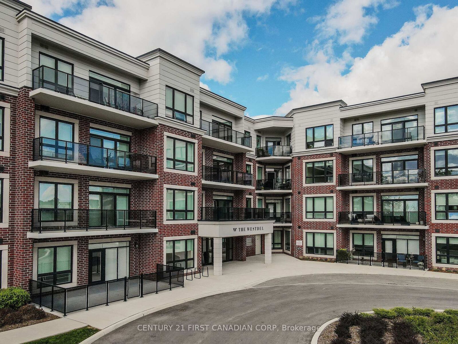 Photo de la propriété: 1975 Fountain Grass Drive 110 ON N6K 4P9