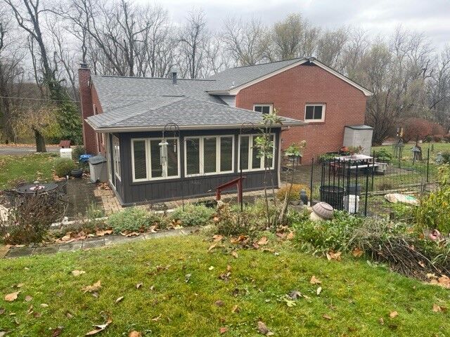 Property Photo: 901 Roosevelt St PA 15027