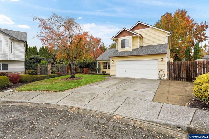 Property Photo: 5376 McIntosh Ct N OR 97303